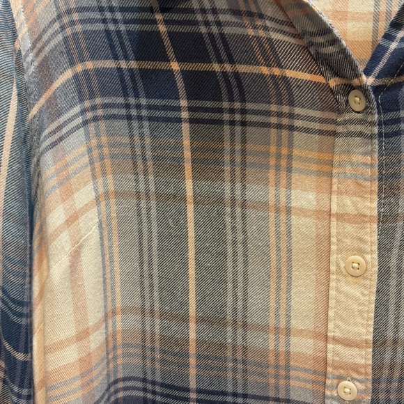Lucky Brand Pink Blue Plaid Button-Down Shirt Size M EUC - Picture 3 of 8